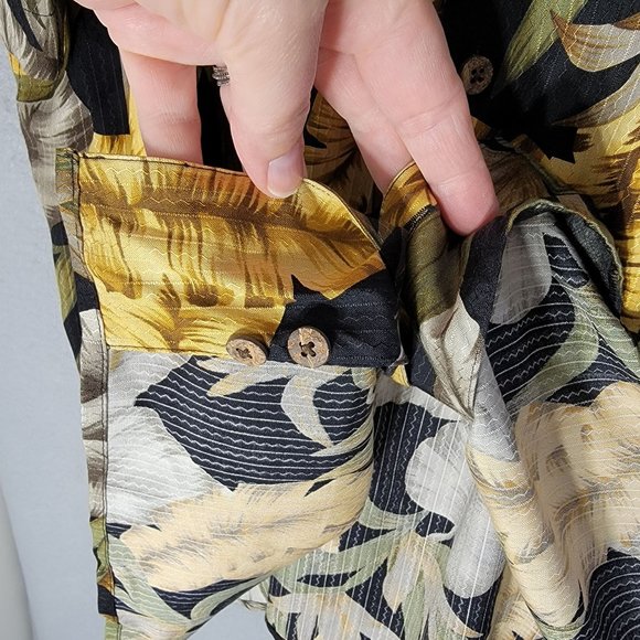 Jos A Bank 100% Silk Hawaiian Shirt XL Floral Tropical Short Sleeve Casual Vacy - Picture 8 of 11